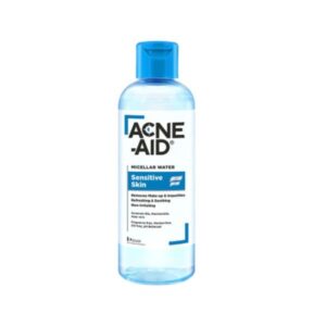ACNE AID Micellar Water Sensitive Skin 235ml ผลิตภัณฑ์เช็ดทำความสะอาดผิวหน้า สูตรอ่อนโยน เหมาะสำหรับผิวแพ้ง่ายและผิวเป็นสิวง่าย ทำความสะอาดเมคอัพและสิ่งสกปรกได้หมดจดโดยไม่ต้องล้างออก