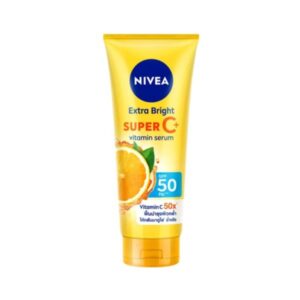 NIVEA Extra Bright Super C+ SPF50 PA+++ 180ml วิตามินเซรั่มบำรุงผิวกายผสมกันแดด เนื้อบางเบา ฟื้นผิวคล้ำเสียให้ดูกระจ่างใส พร้อมปกป้องผิวจากรังสี UVA และ UVB